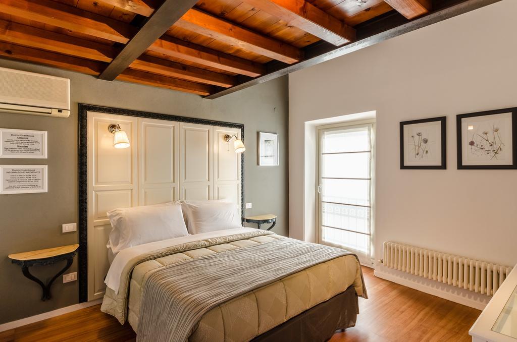 Duomo Guesthouse Piacenza Rum bild