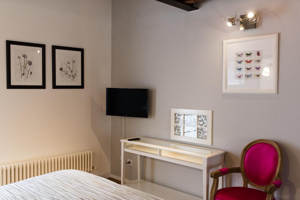 Duomo Guesthouse Piacenza Rum bild